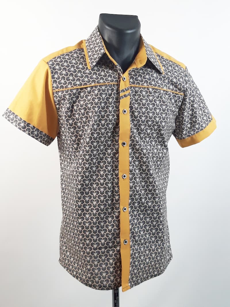 chemise_homme_manches_courtes_coupe_ajustee_100%_coton_oekotex_honey_moutarde_devant Chemise homme noire et moutarde devant