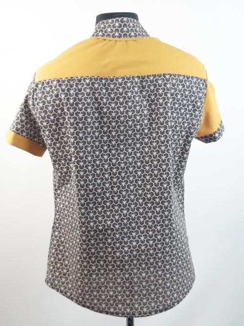 Chemise homme manches courtes noire et moutarde dos