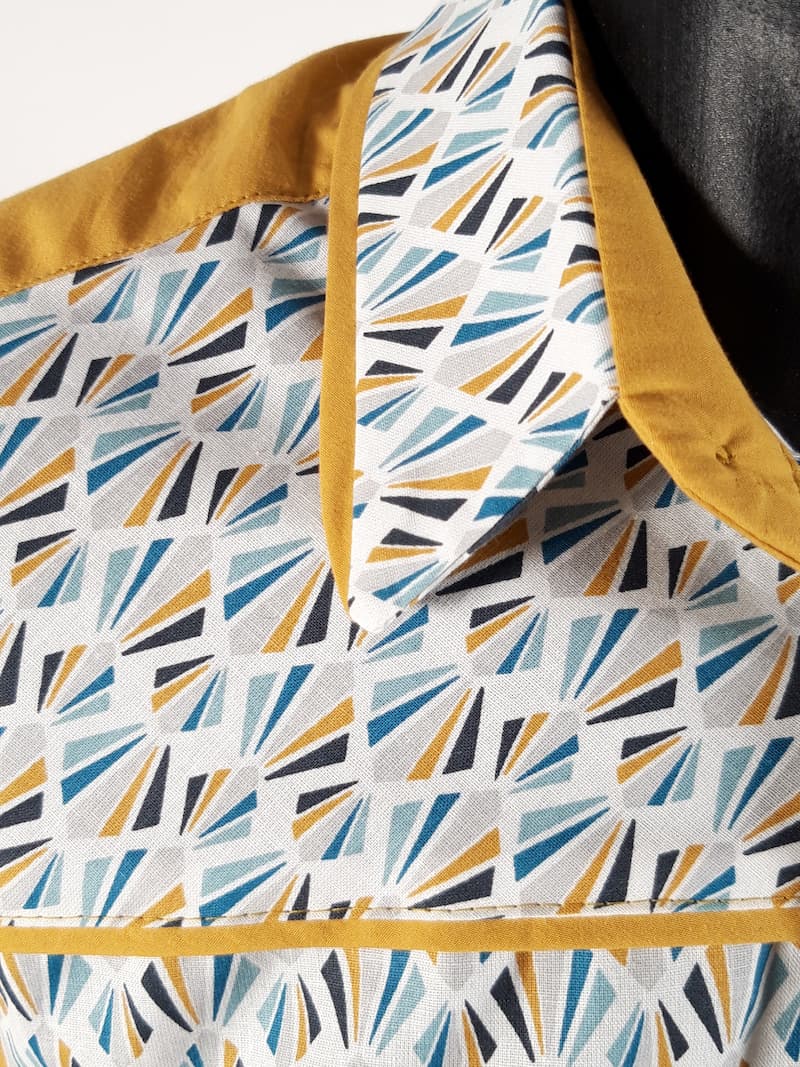 chemise_homme_manches_courtes_coupe_ajustee_100%_coton_oekotex_honey_éventails_col_r Façons sur chemise homme