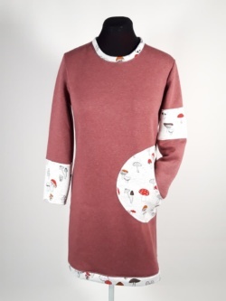 Chemise de nuit rouge motifs champignons devant